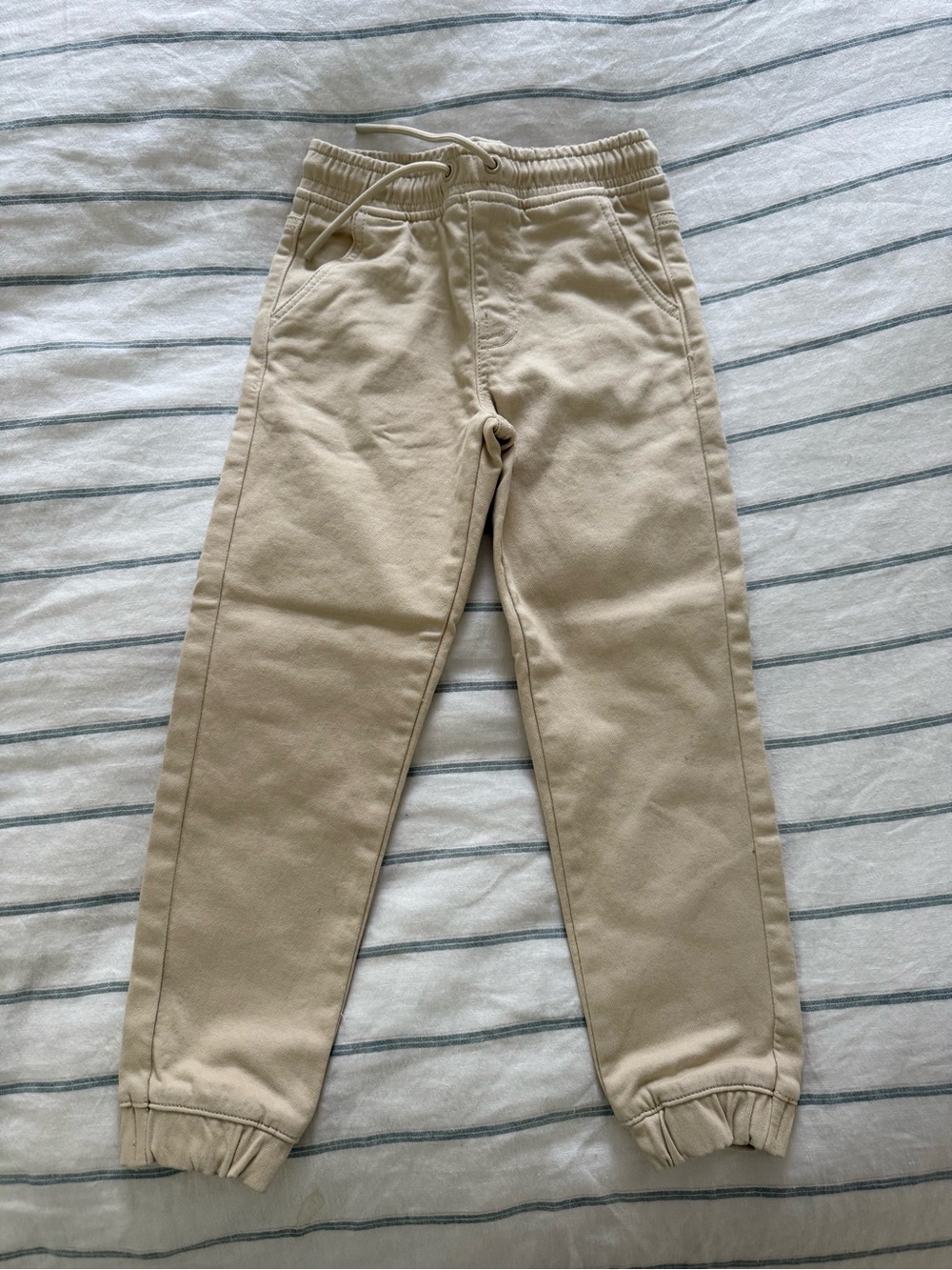 Primark NWOT Kids Beige Jogger Pants - Neutral Casual Bottoms size 5-6